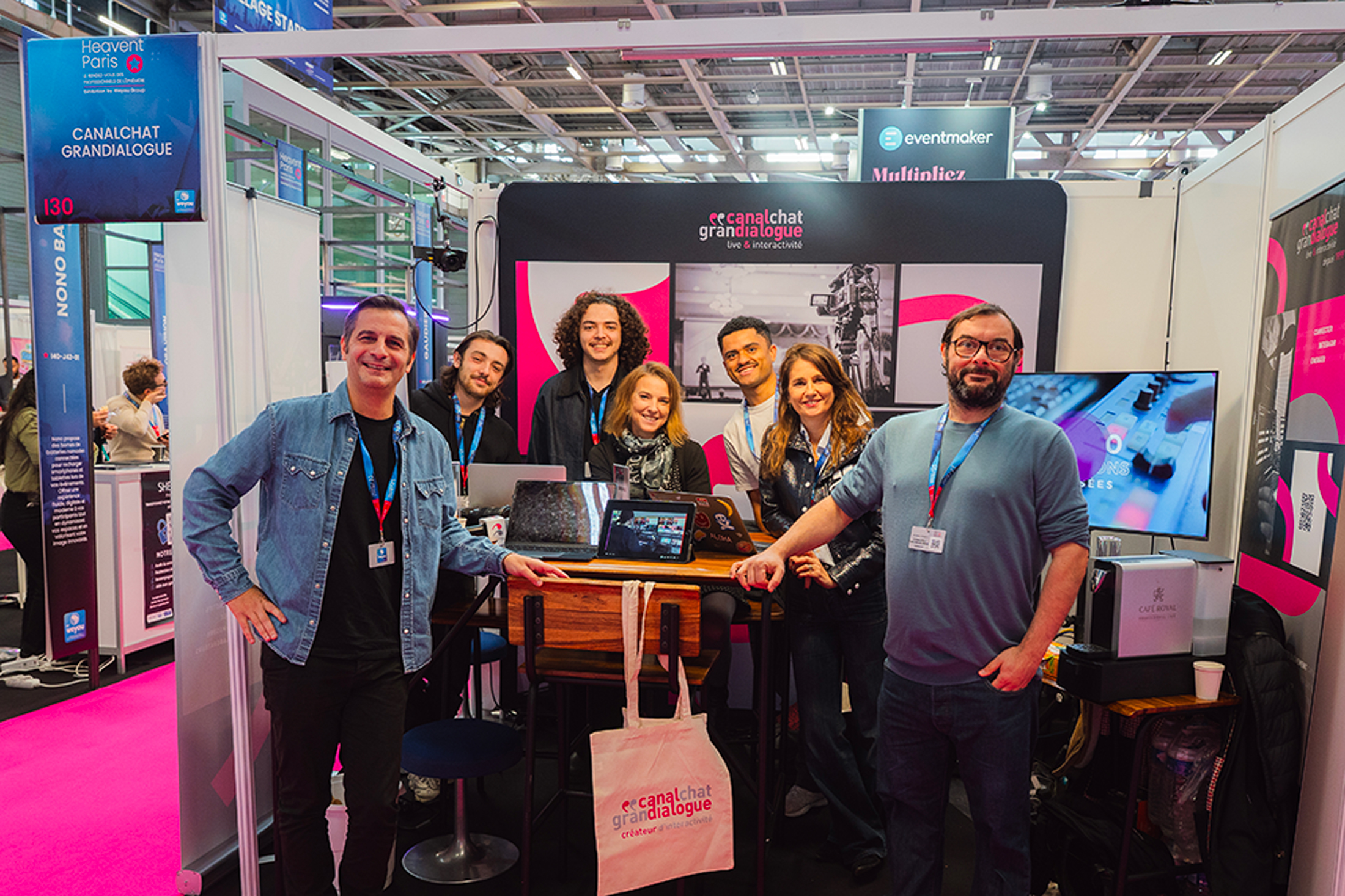 L'équipe de Canalchat sur le salon Heavent Paris 2025