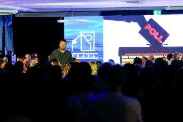 Expérience de watch party avec interactivité en temps réel